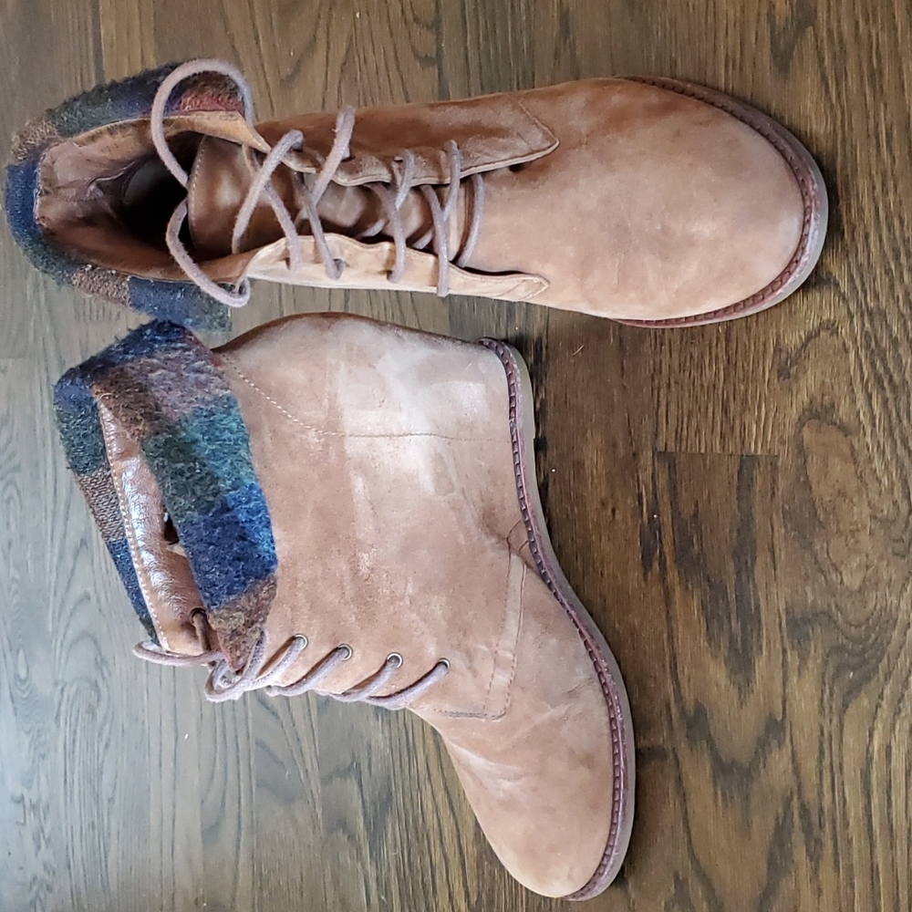 Johnston & Murphy Bootie